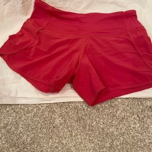 Pink shorts (Lululemon)
